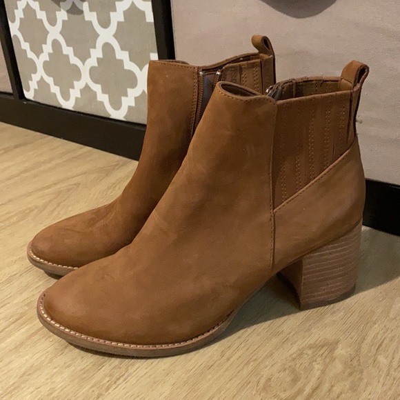 Blondo brown booties - Picture 3 of 9